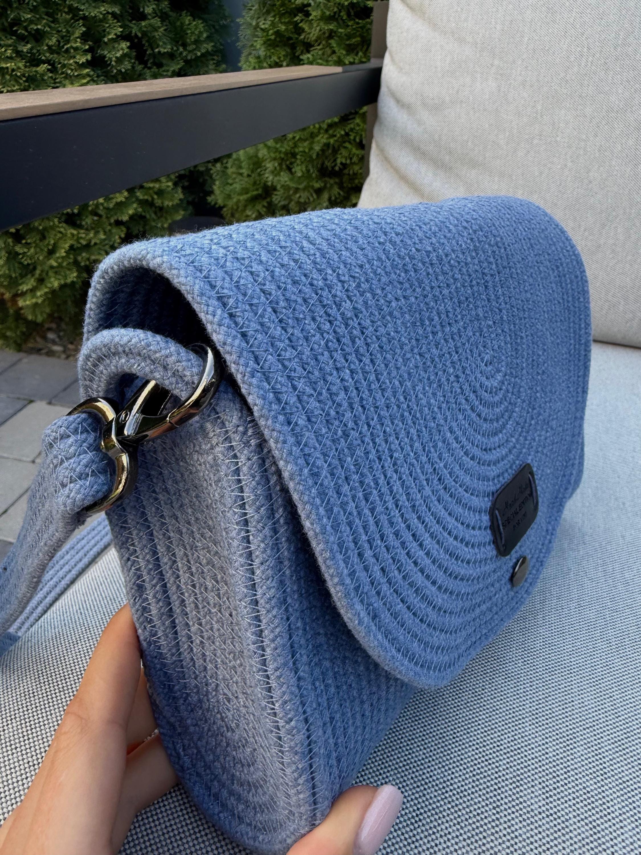 COTTON CLUTCH — BLUE