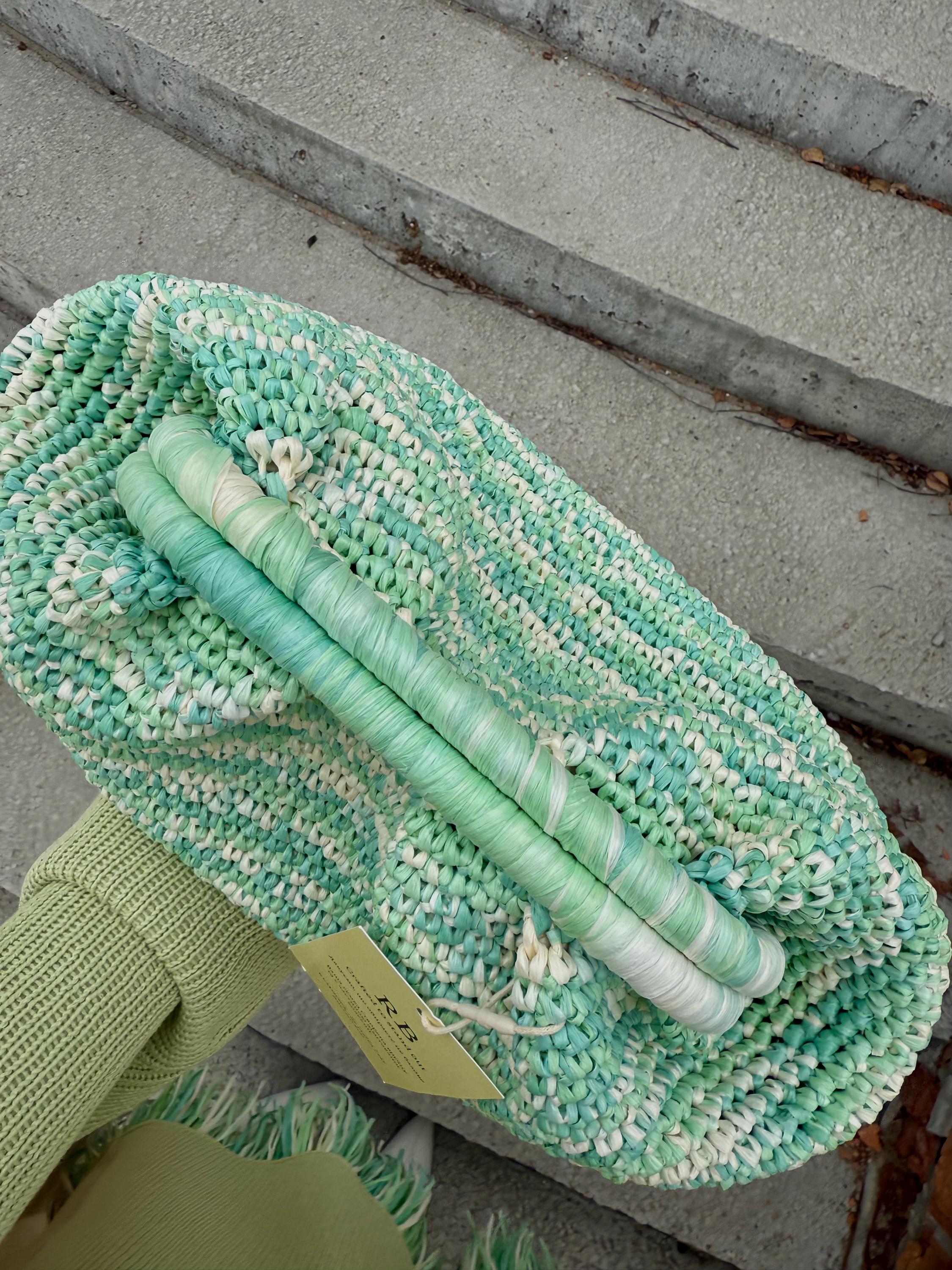RAFFIA POUCH CLUTCH — MINT