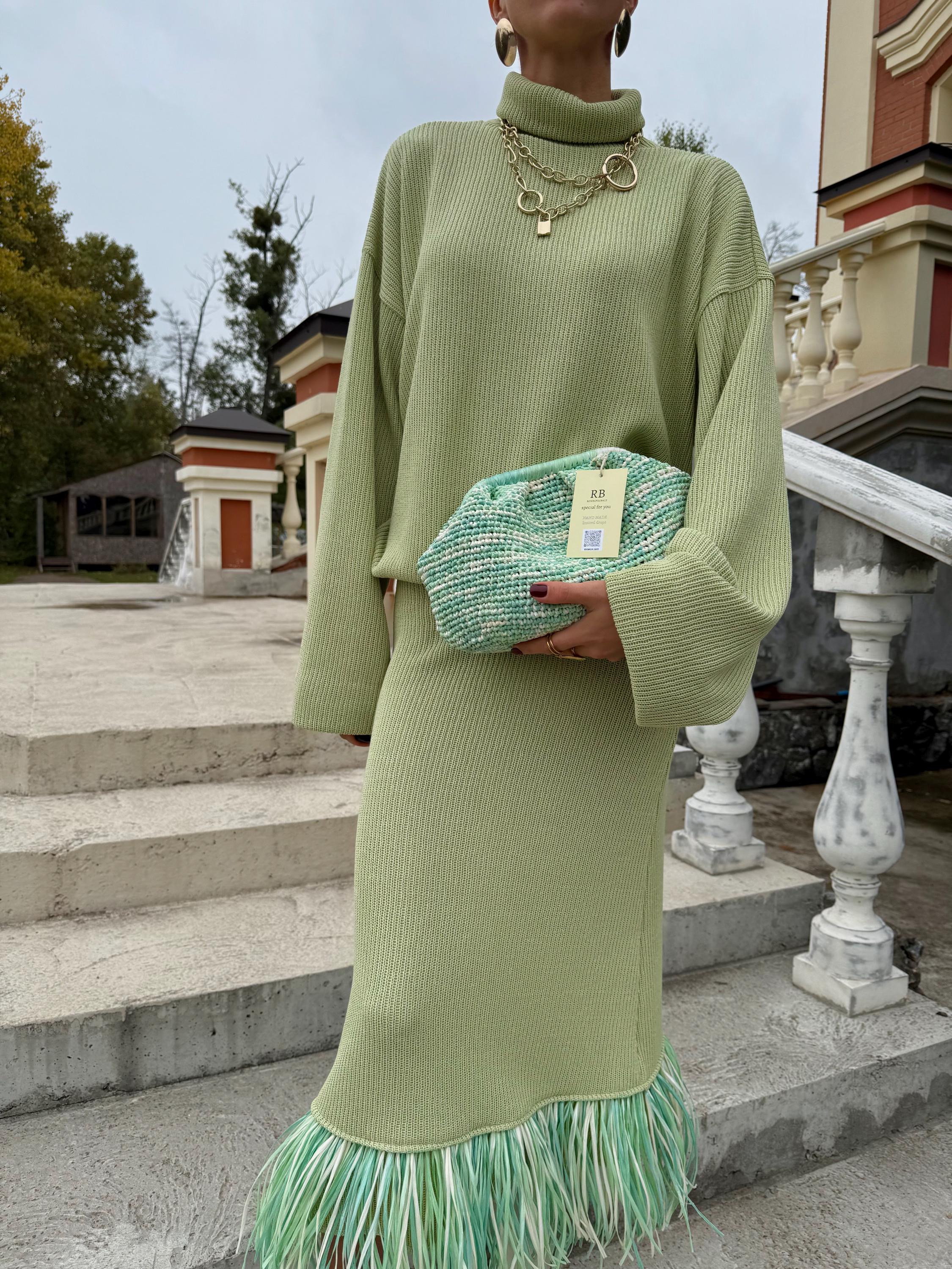 RAFFIA POUCH CLUTCH — MINT