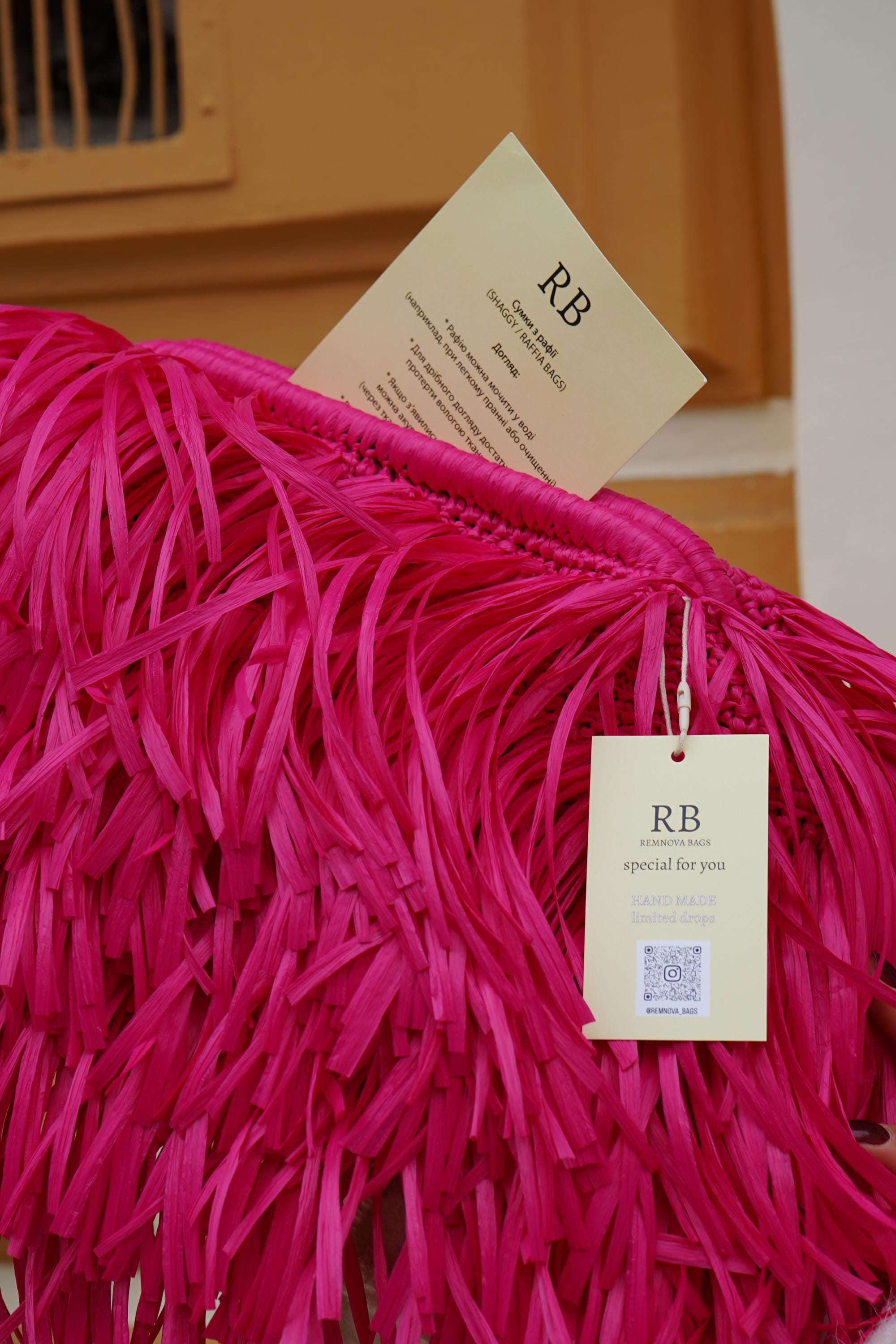TEXTURE CLUTCH — MAGENTA — view 6