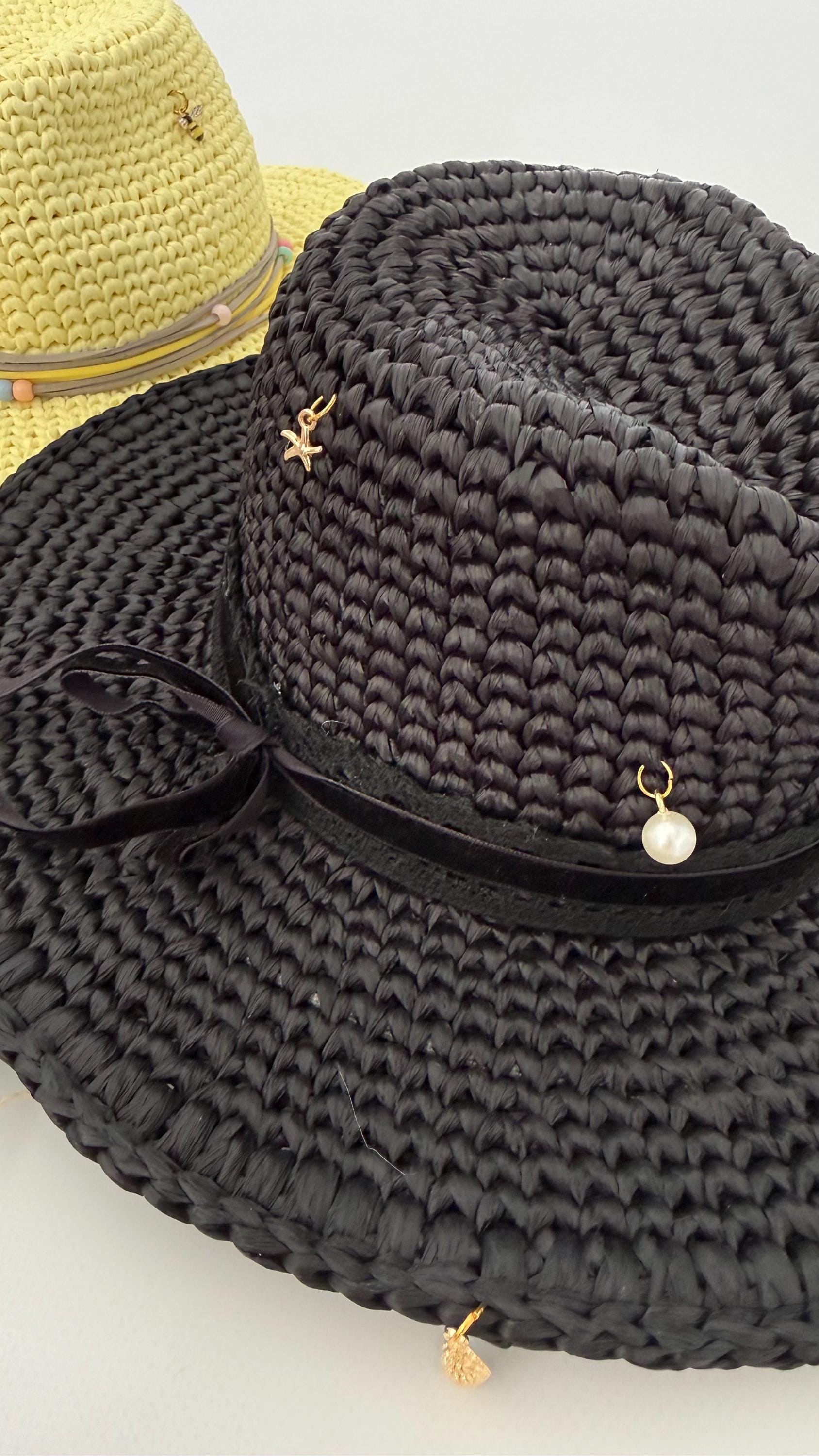 HAT — PALE YELLOW