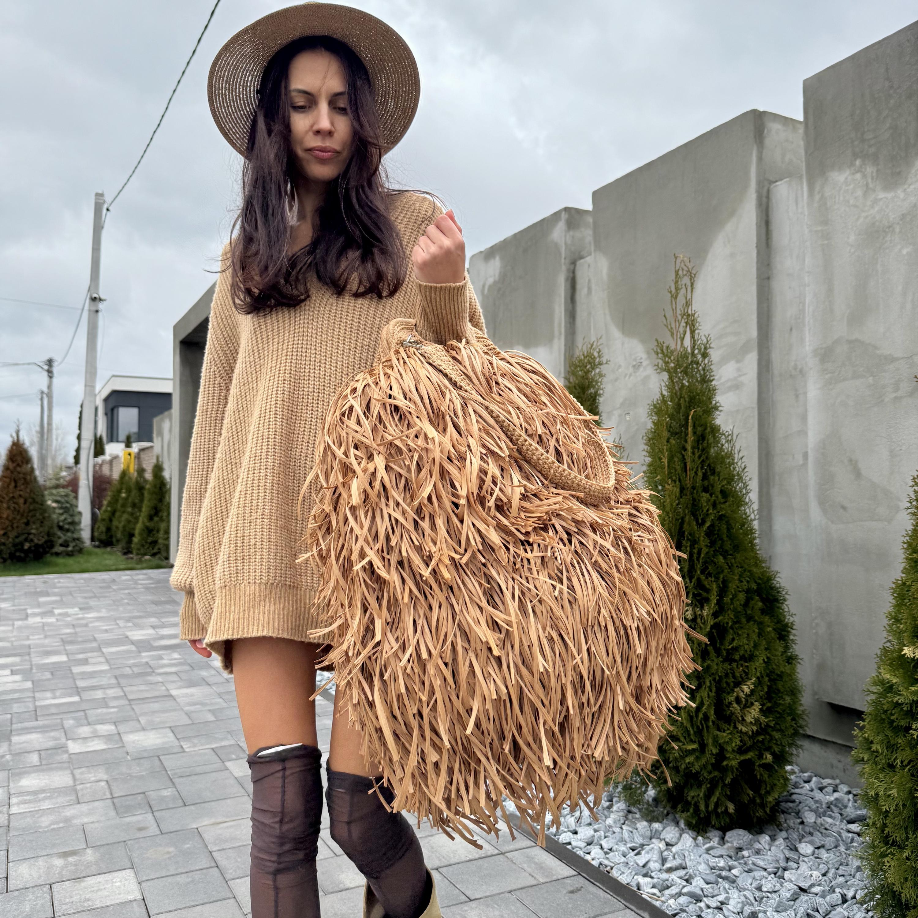 GIANT RAFFIA TOTE — BROWN