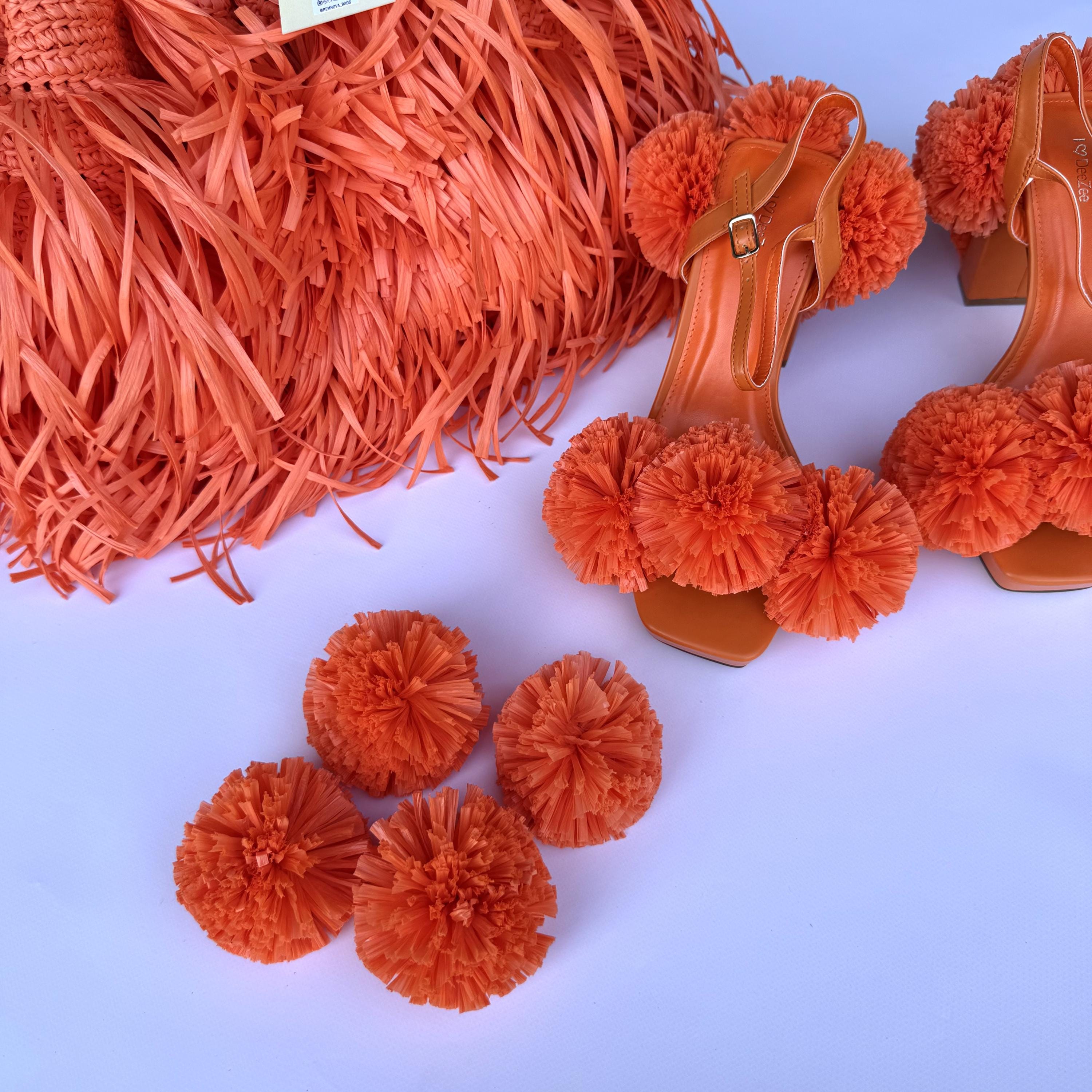 SHOE POMPONS — ORANGE