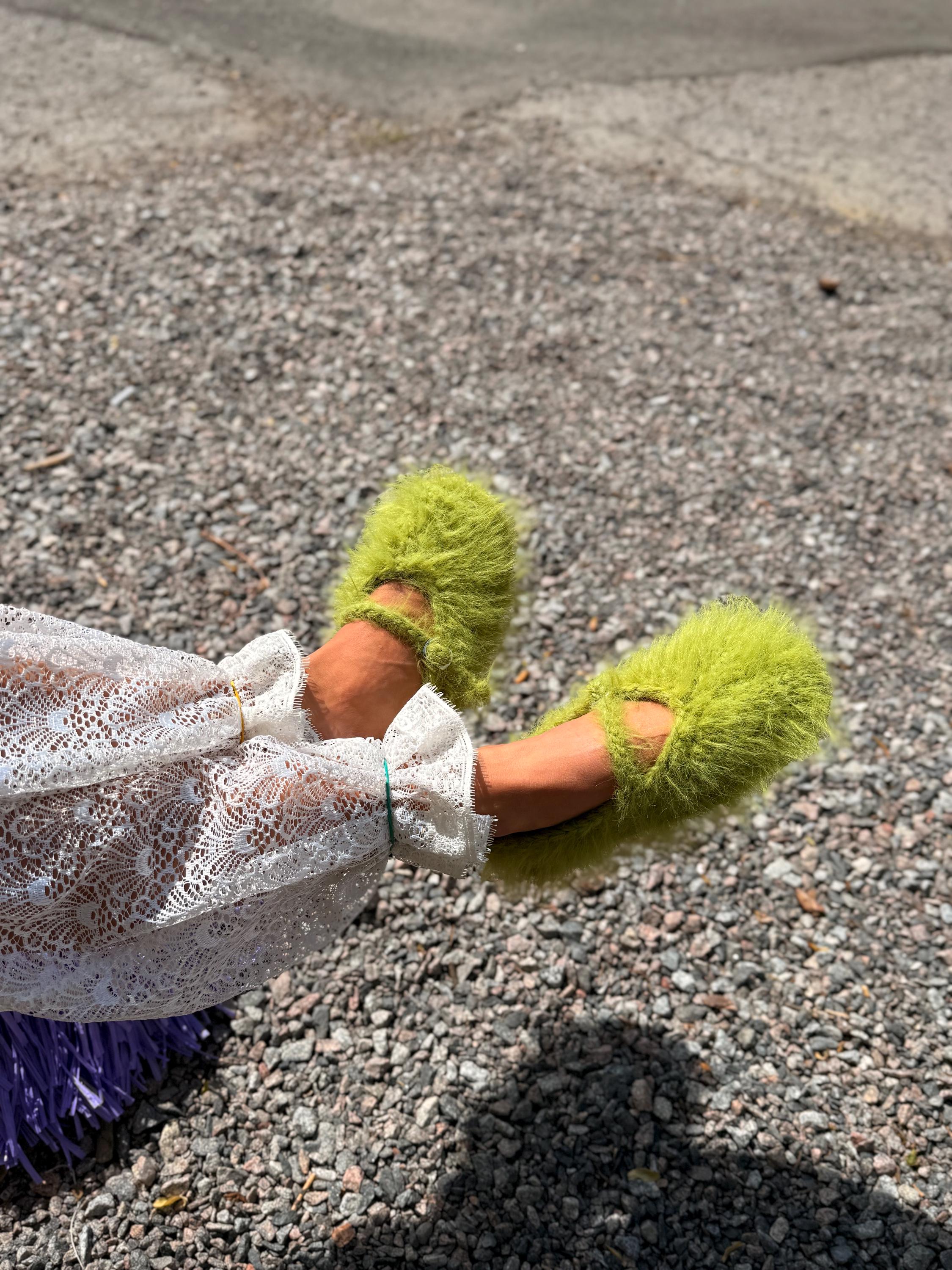 FUZZY SLIPPERS — GREEN — view 8