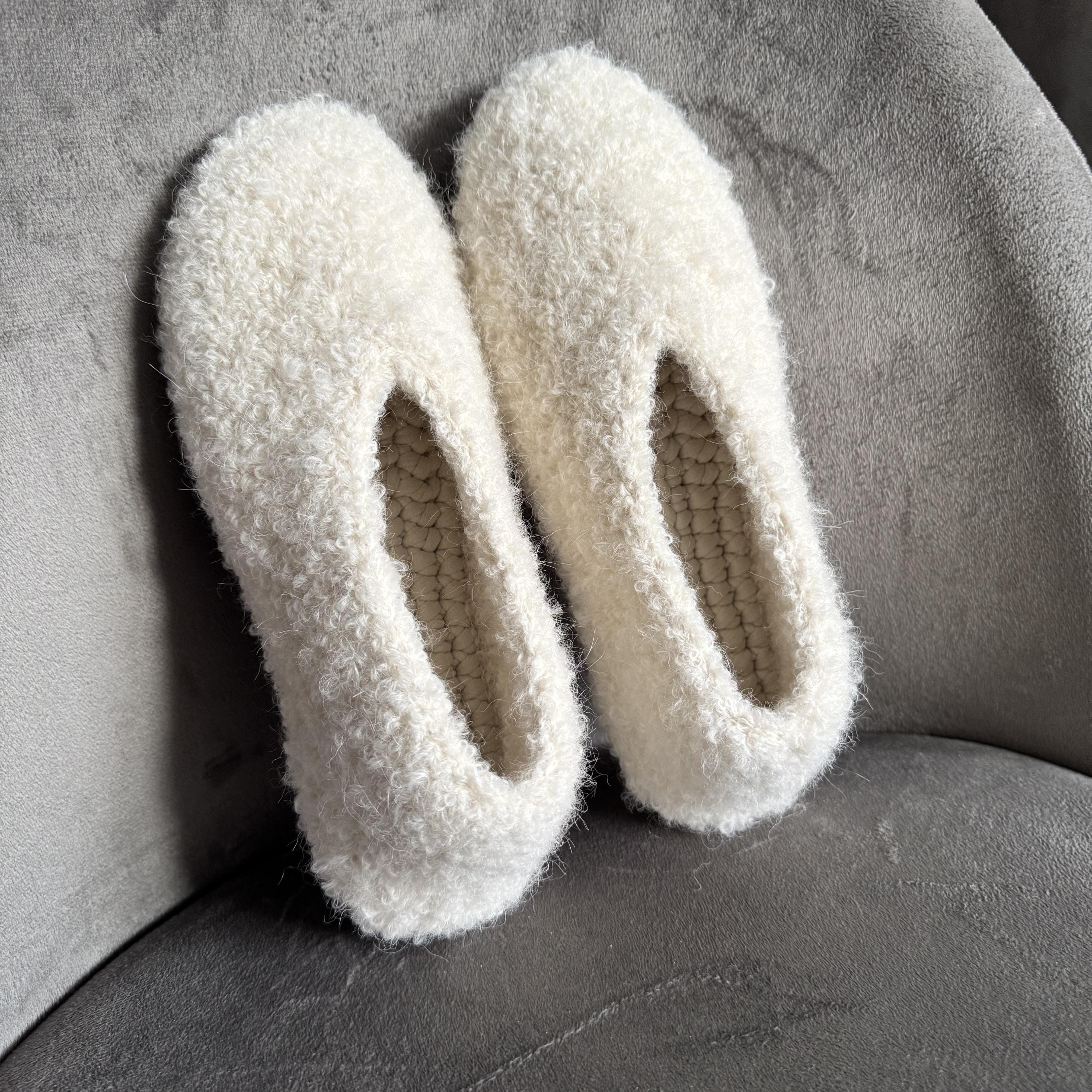 SLIPPERS — WHITE — view 3