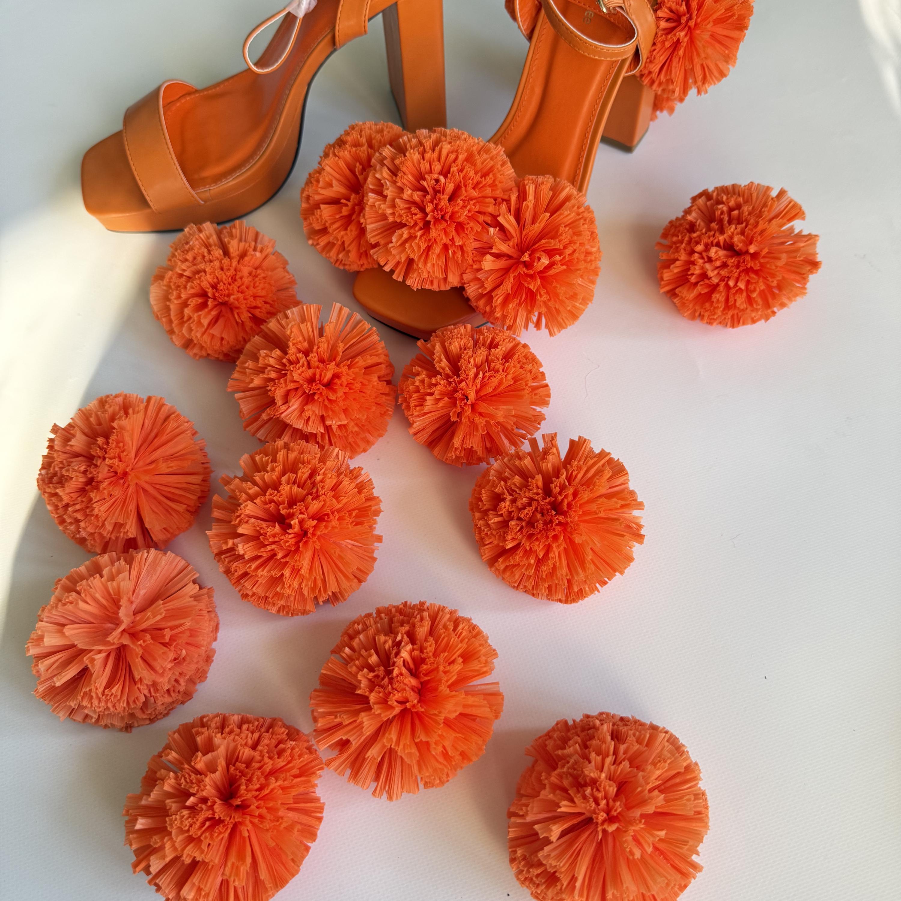 SHOE POMPONS — ORANGE