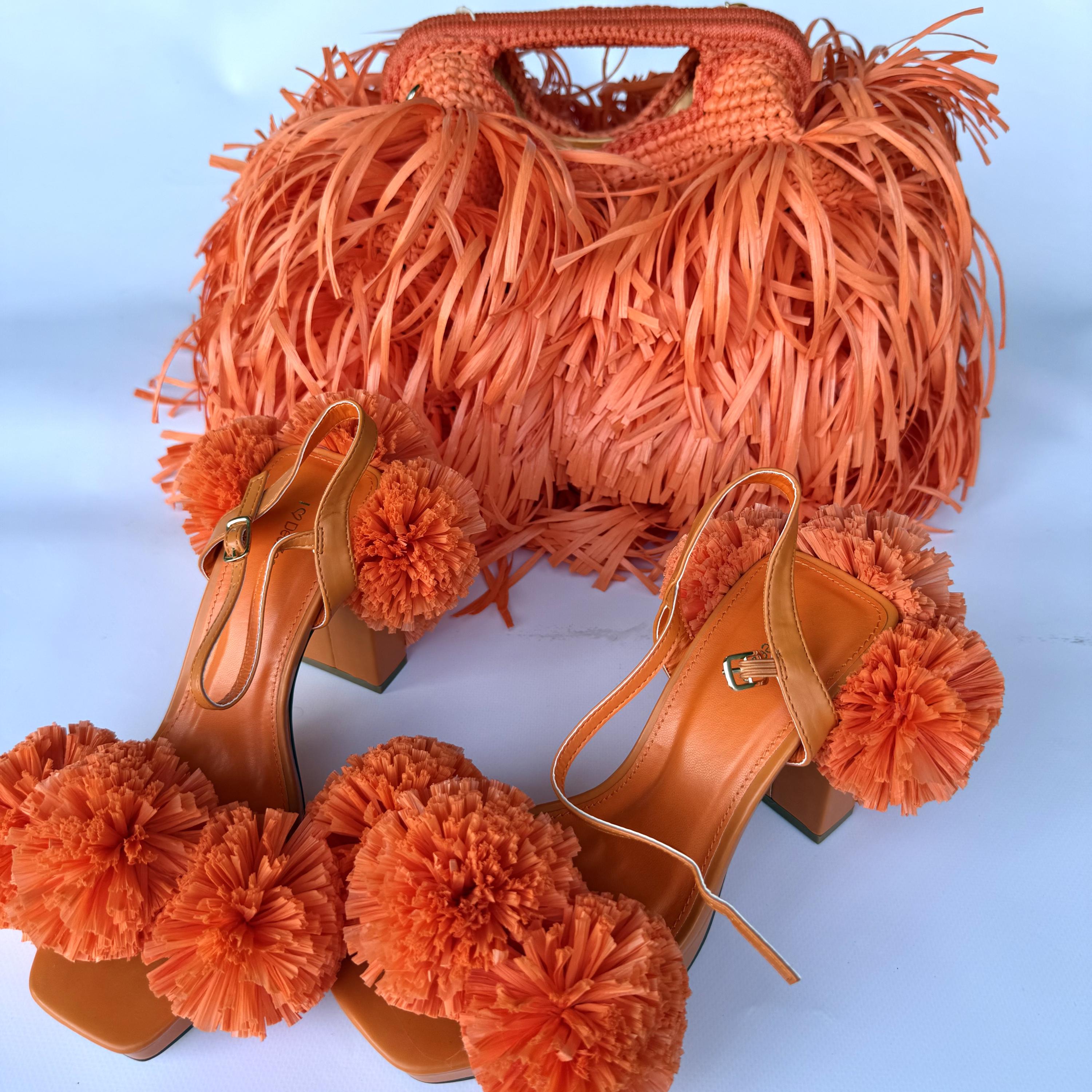 SHOE POMPONS — ORANGE