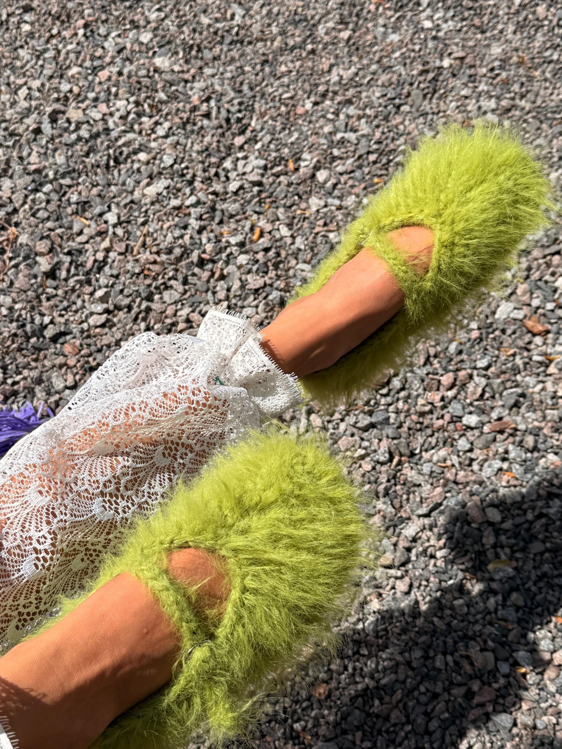 FUZZY SLIPPERS — GREEN — view 2