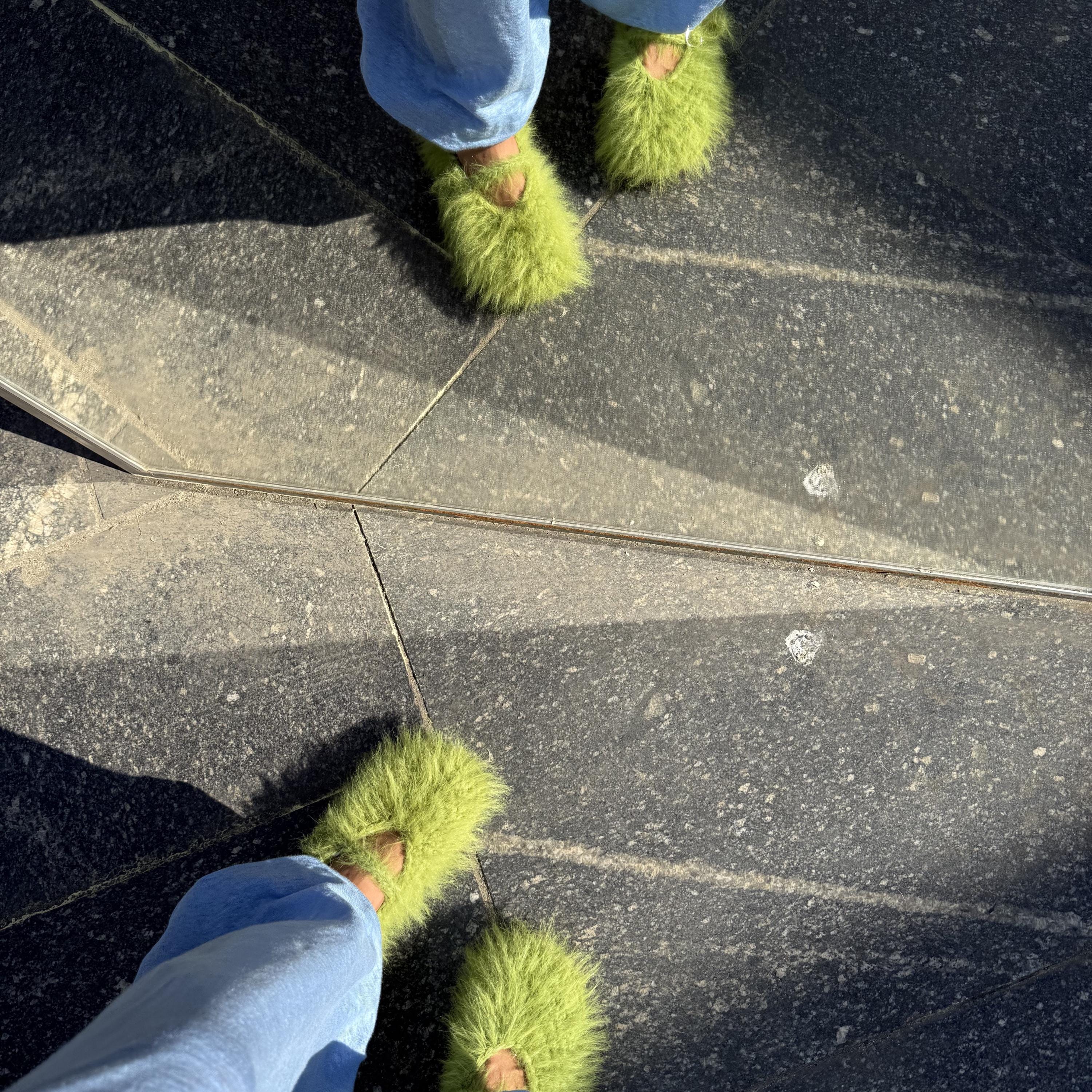 FUZZY SLIPPERS — GREEN — view 3