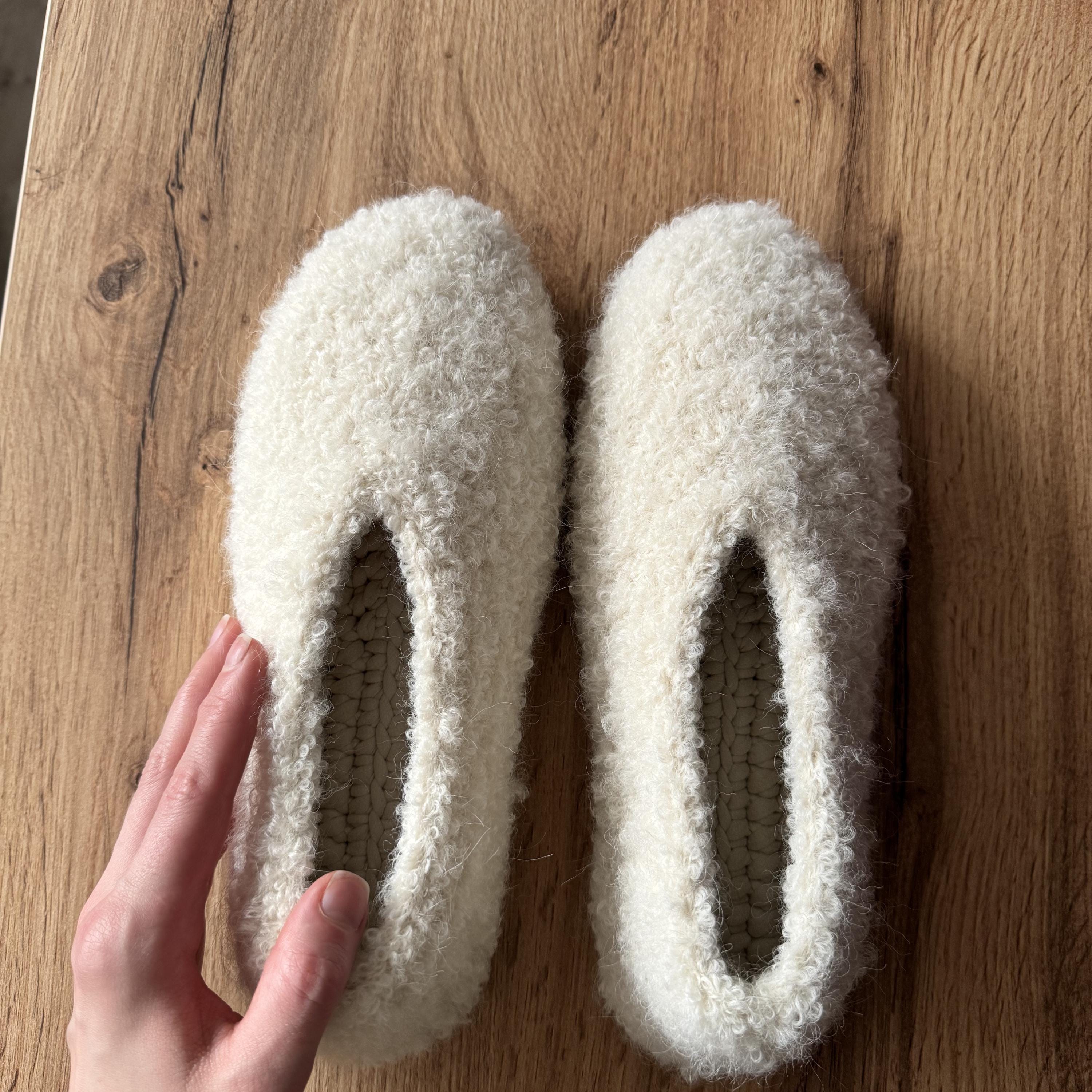 SLIPPERS — WHITE — view 1