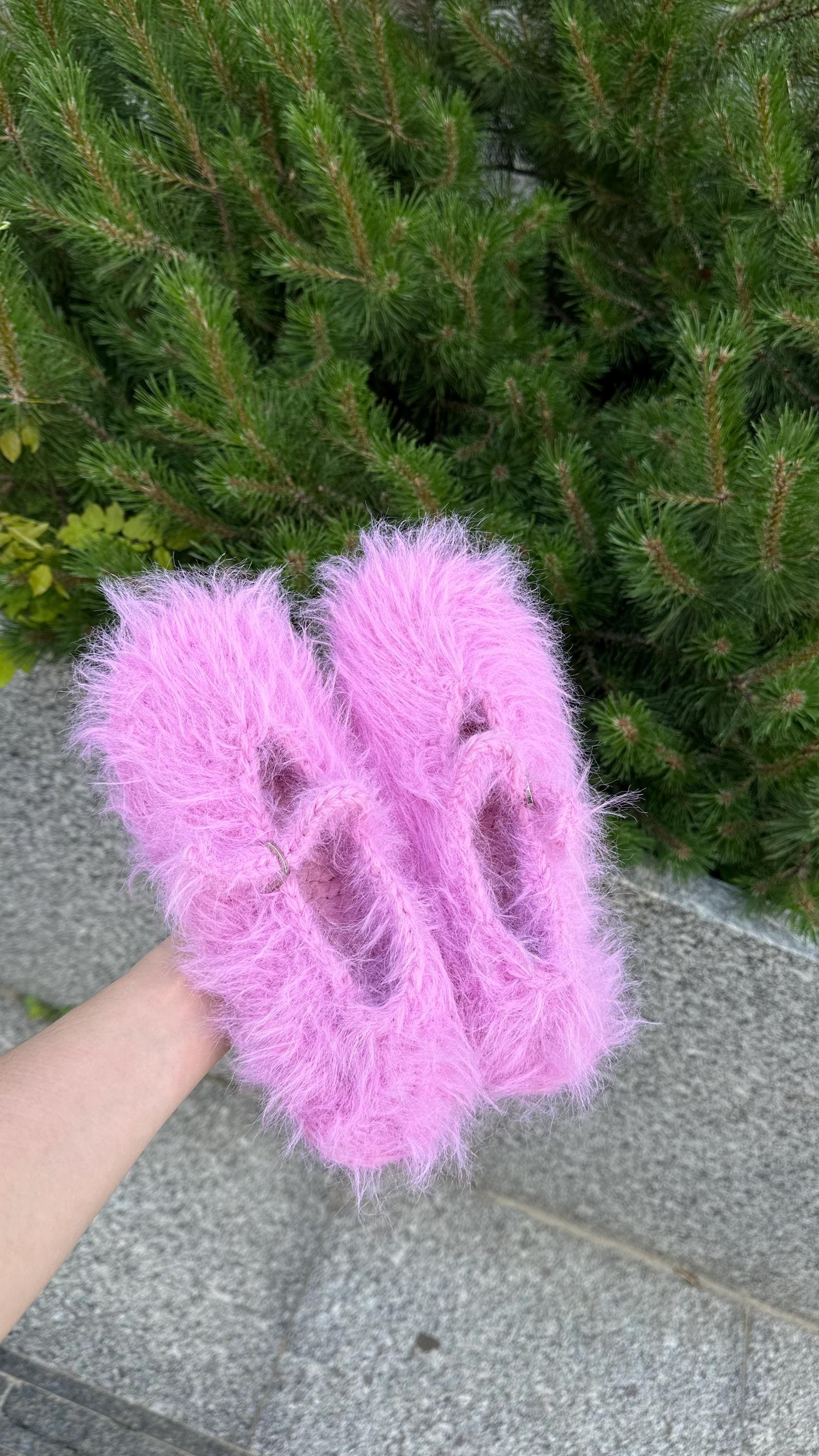 FUZZY SLIPPERS — PINK — view 5