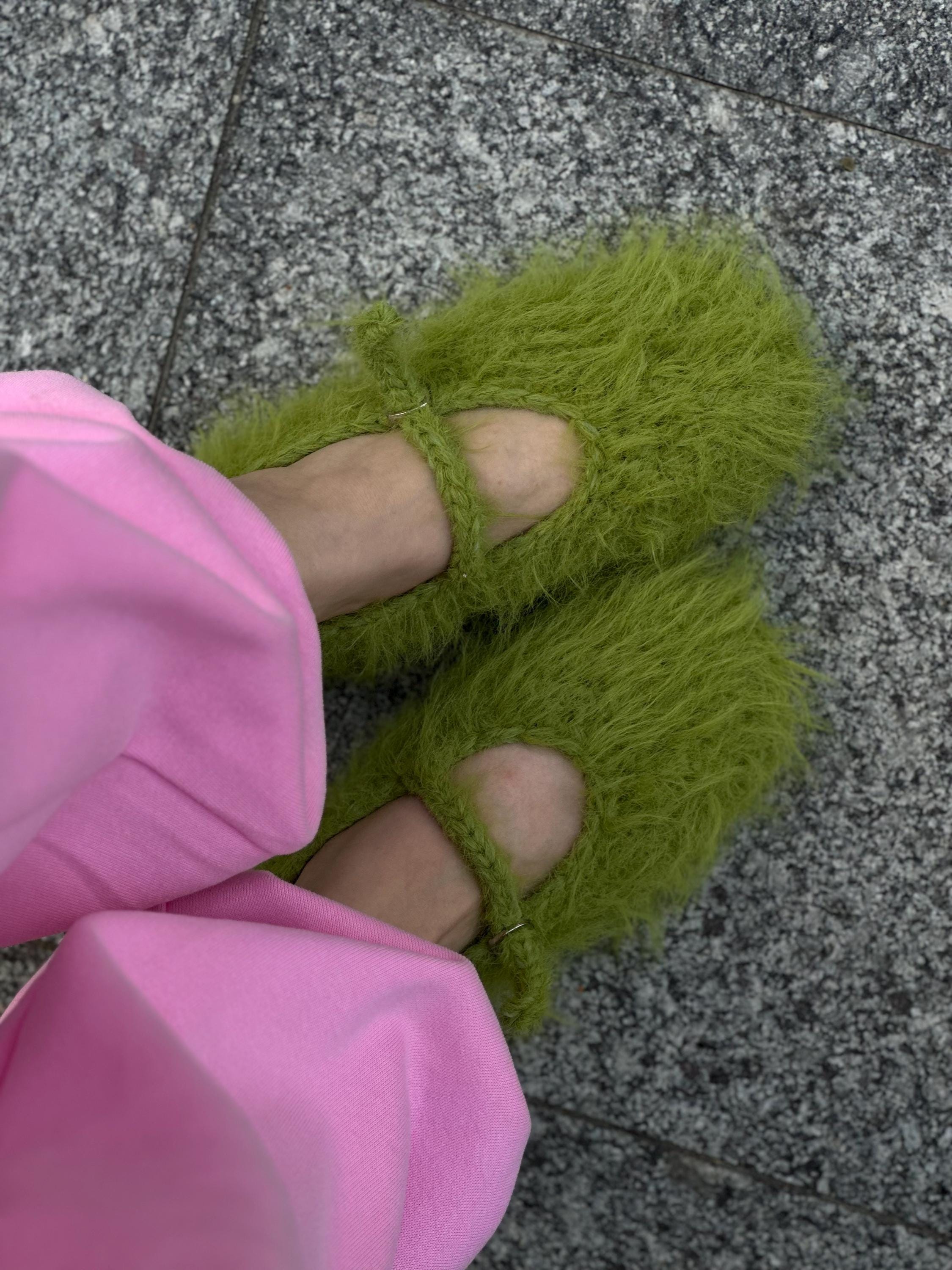 FUZZY SLIPPERS — GREEN — view 2