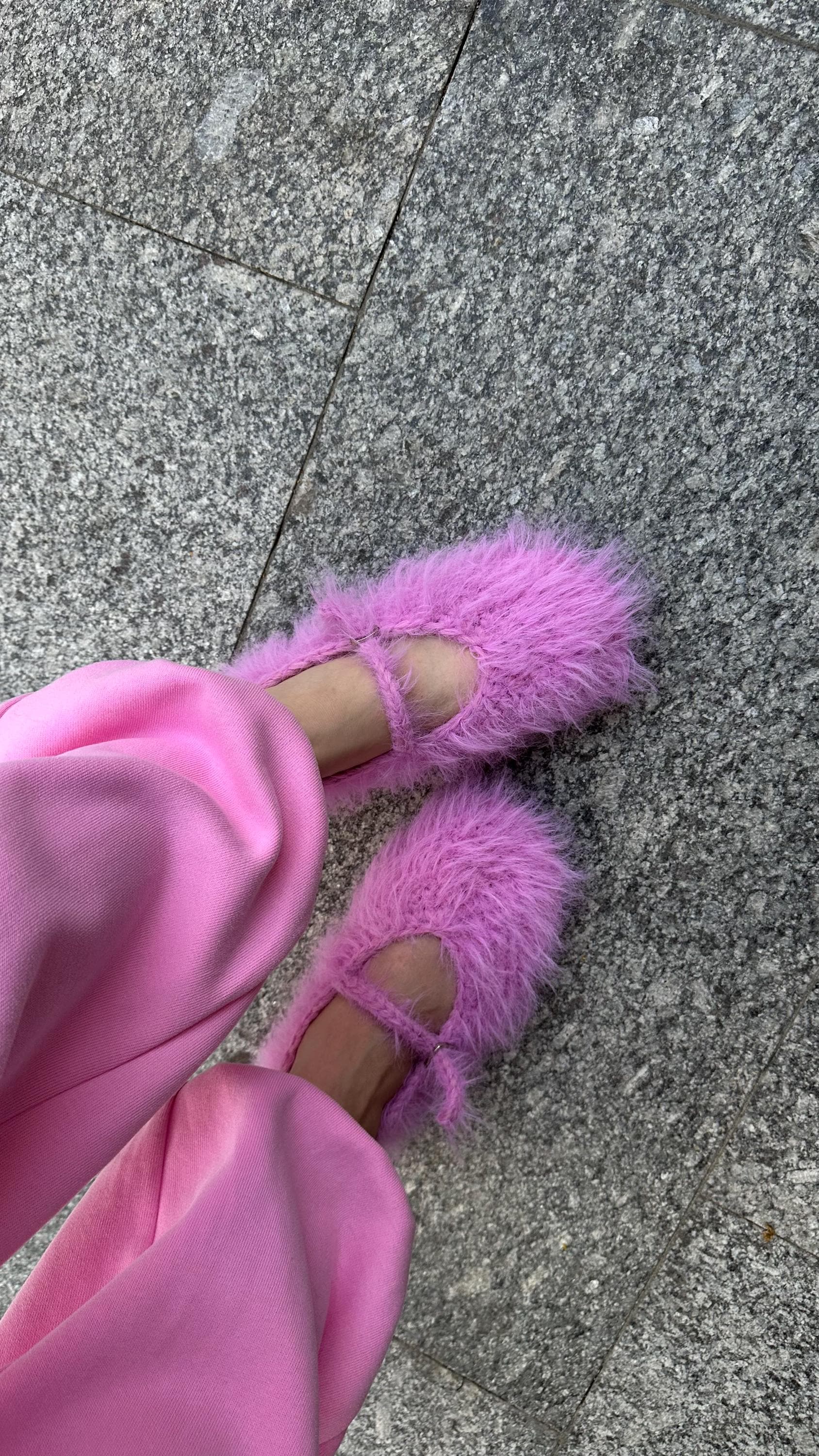 FUZZY SLIPPERS — PINK — view 8