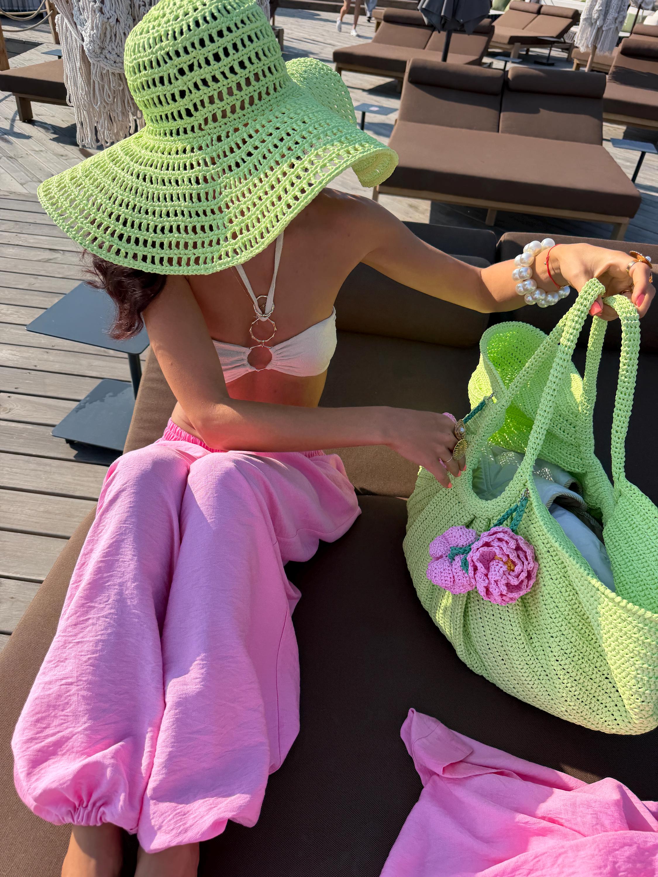 HAT — LIME