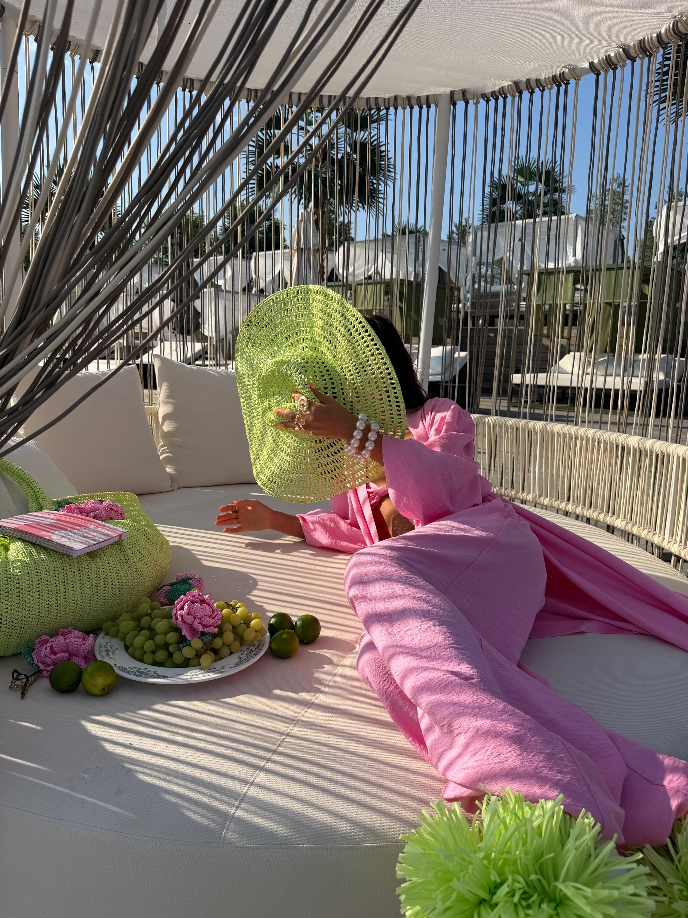 HAT — LIME
