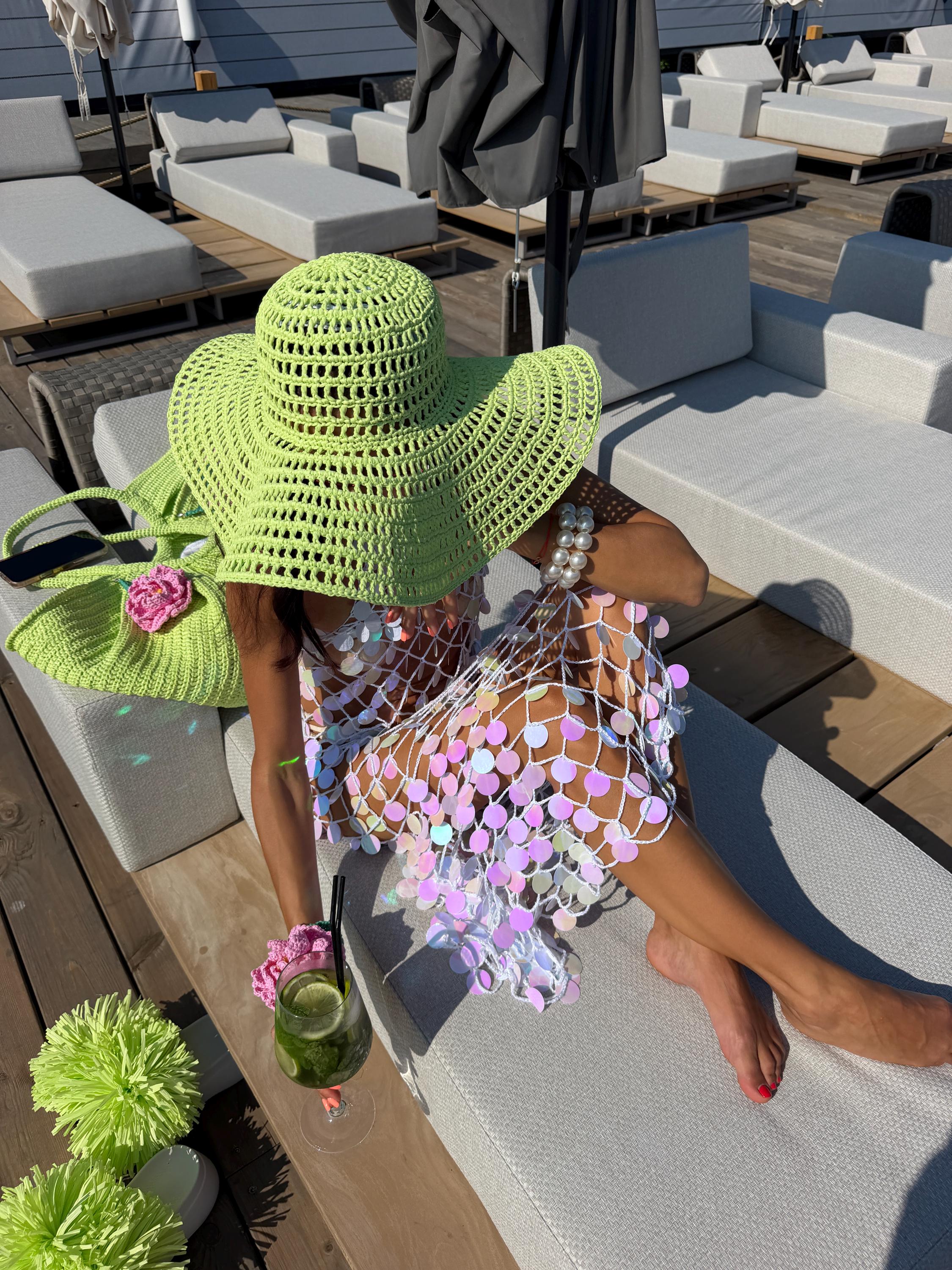 HAT — LIME