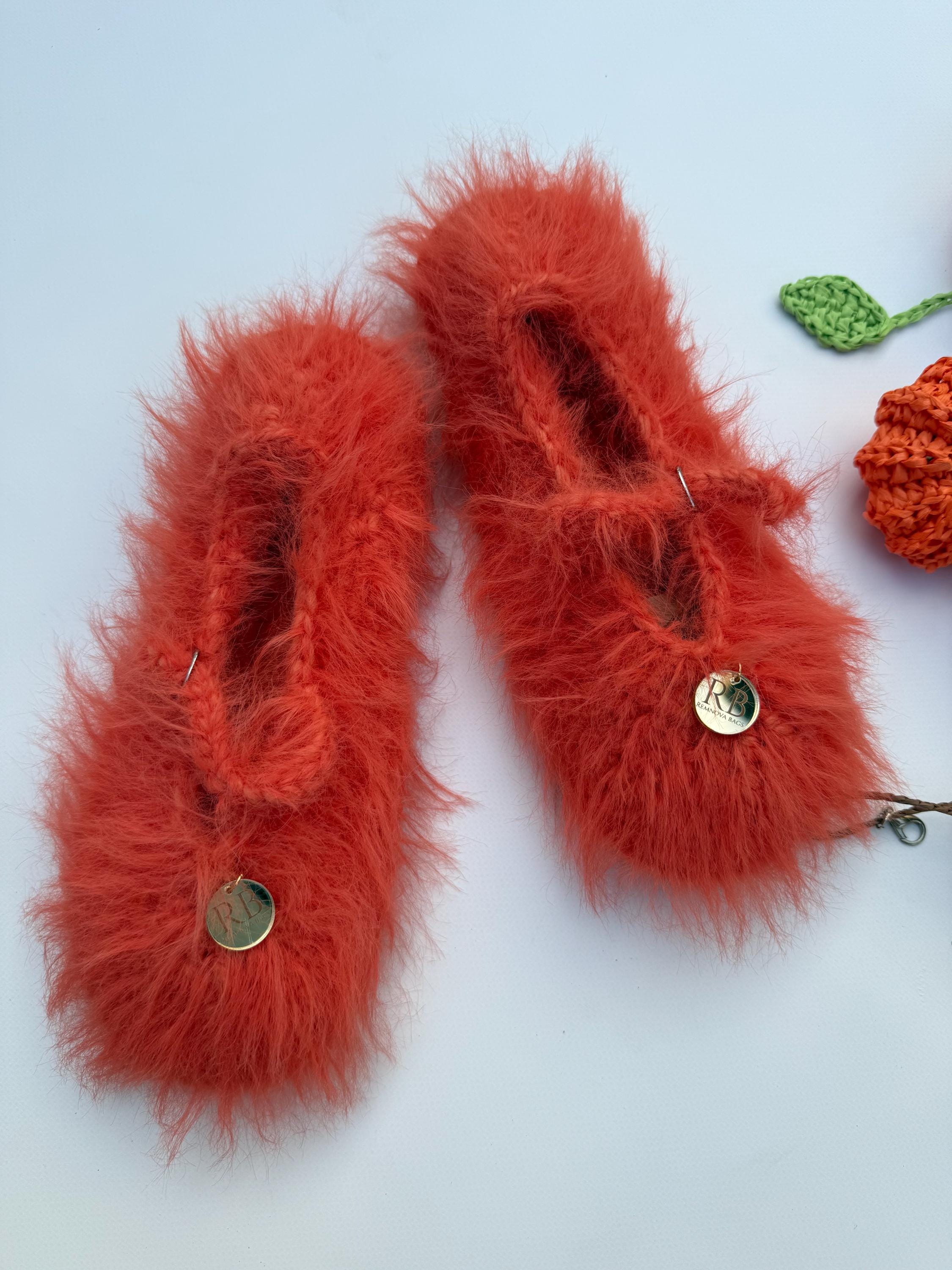 FUZZY SLIPPERS — RED — view 6