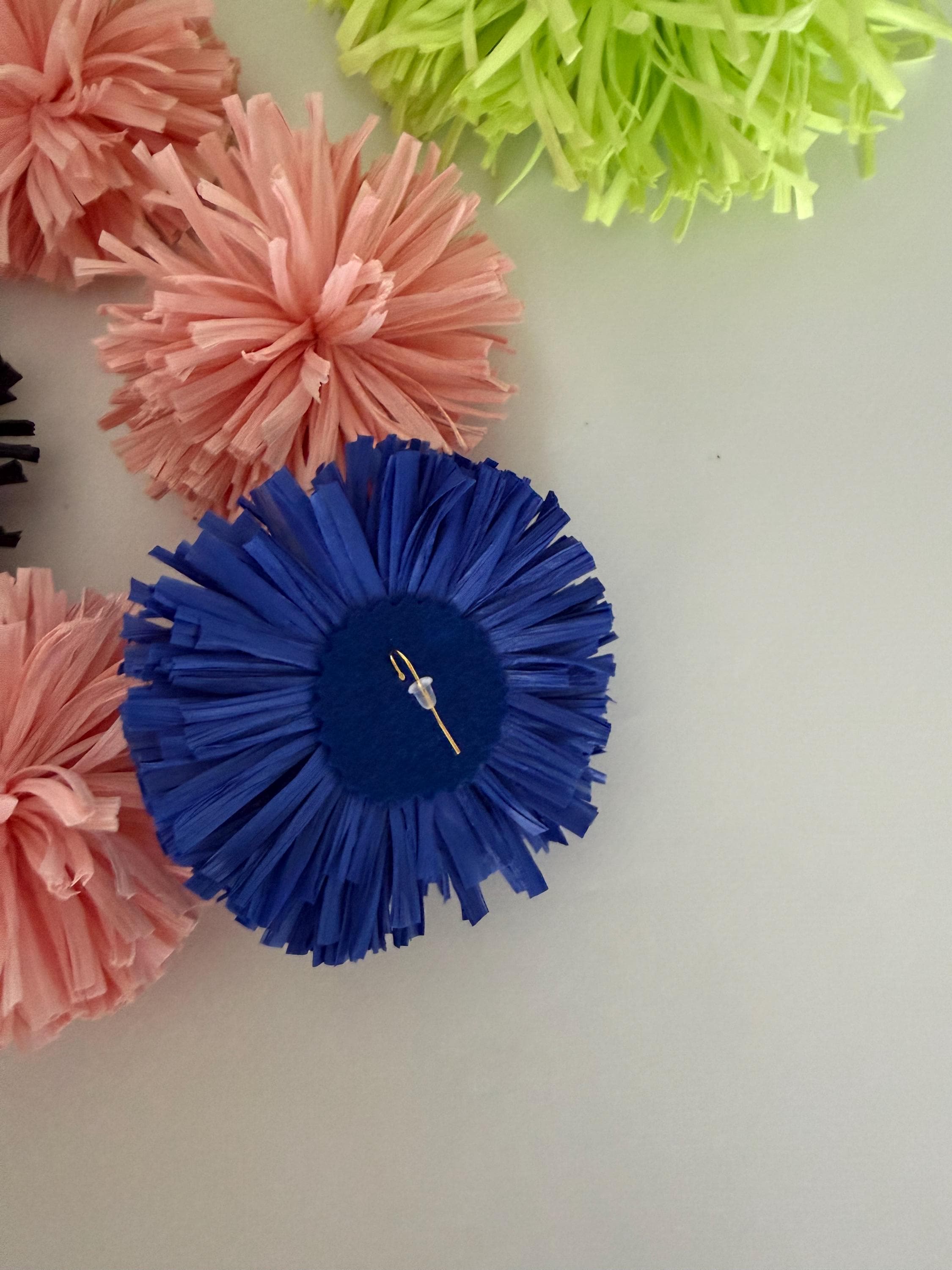 SHOE POMPONS — LIME