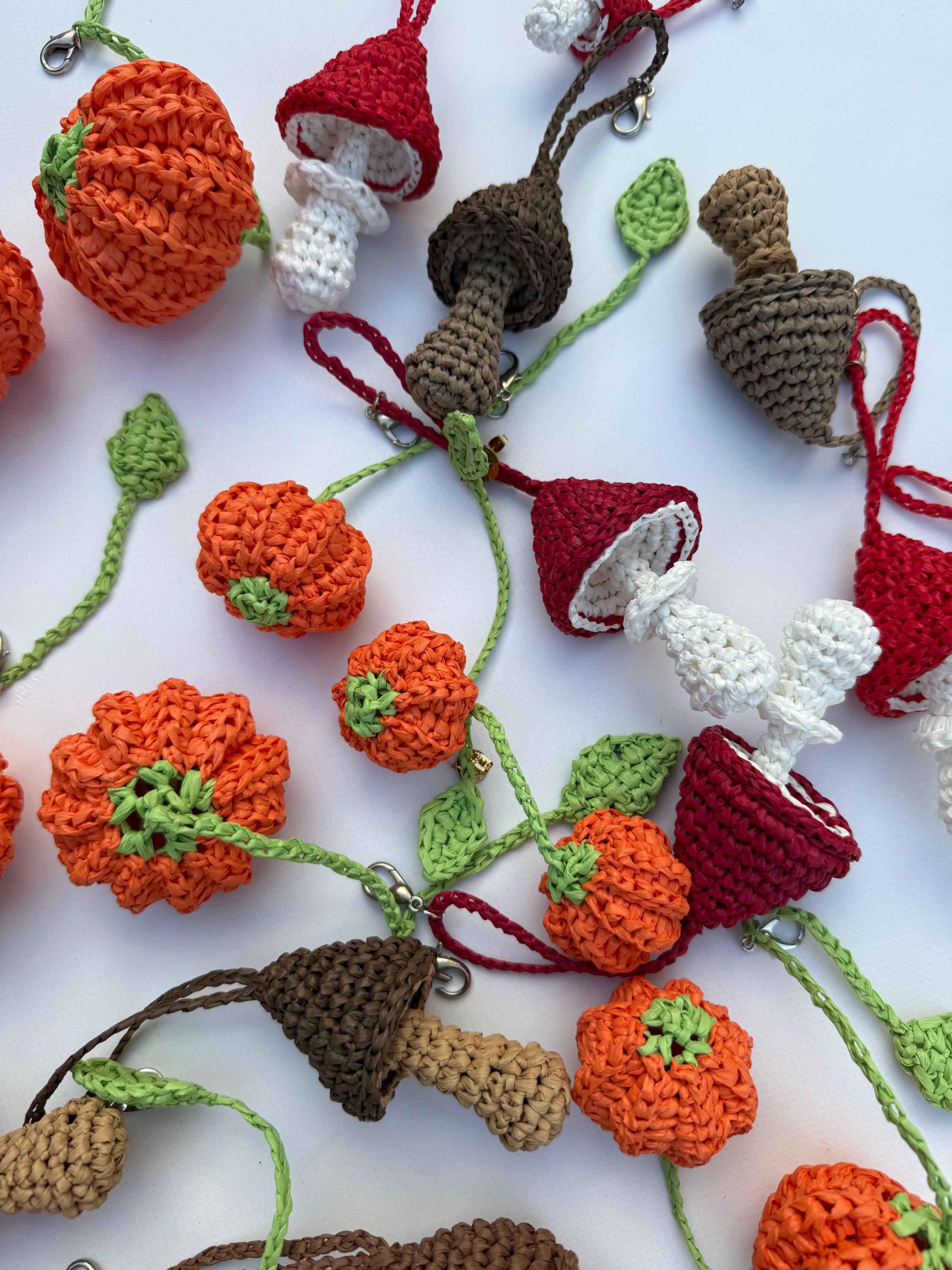 INDIVIDUAL CHARM — AUTUMN