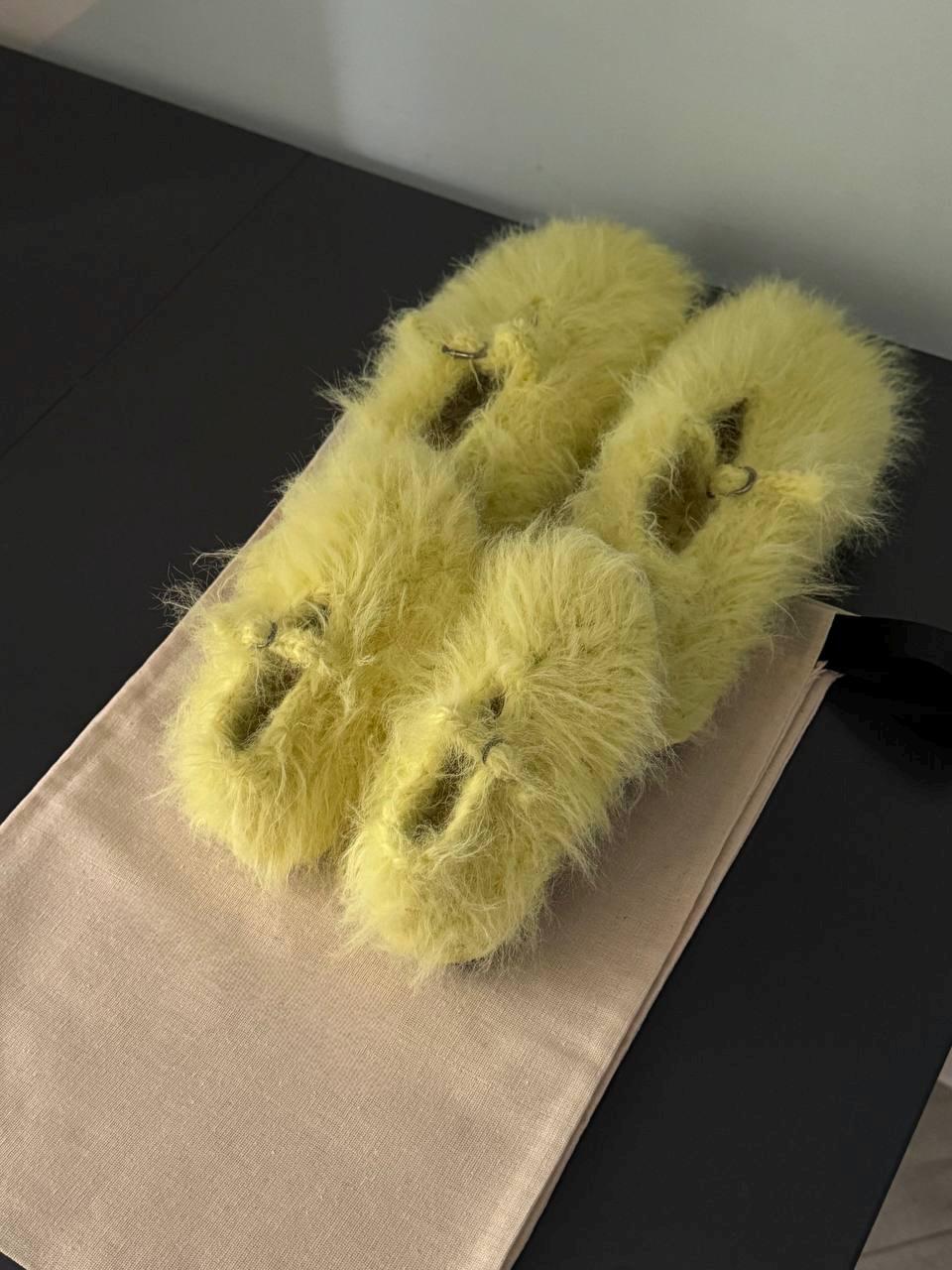 FUZZY SLIPPERS — LEMON — view 2