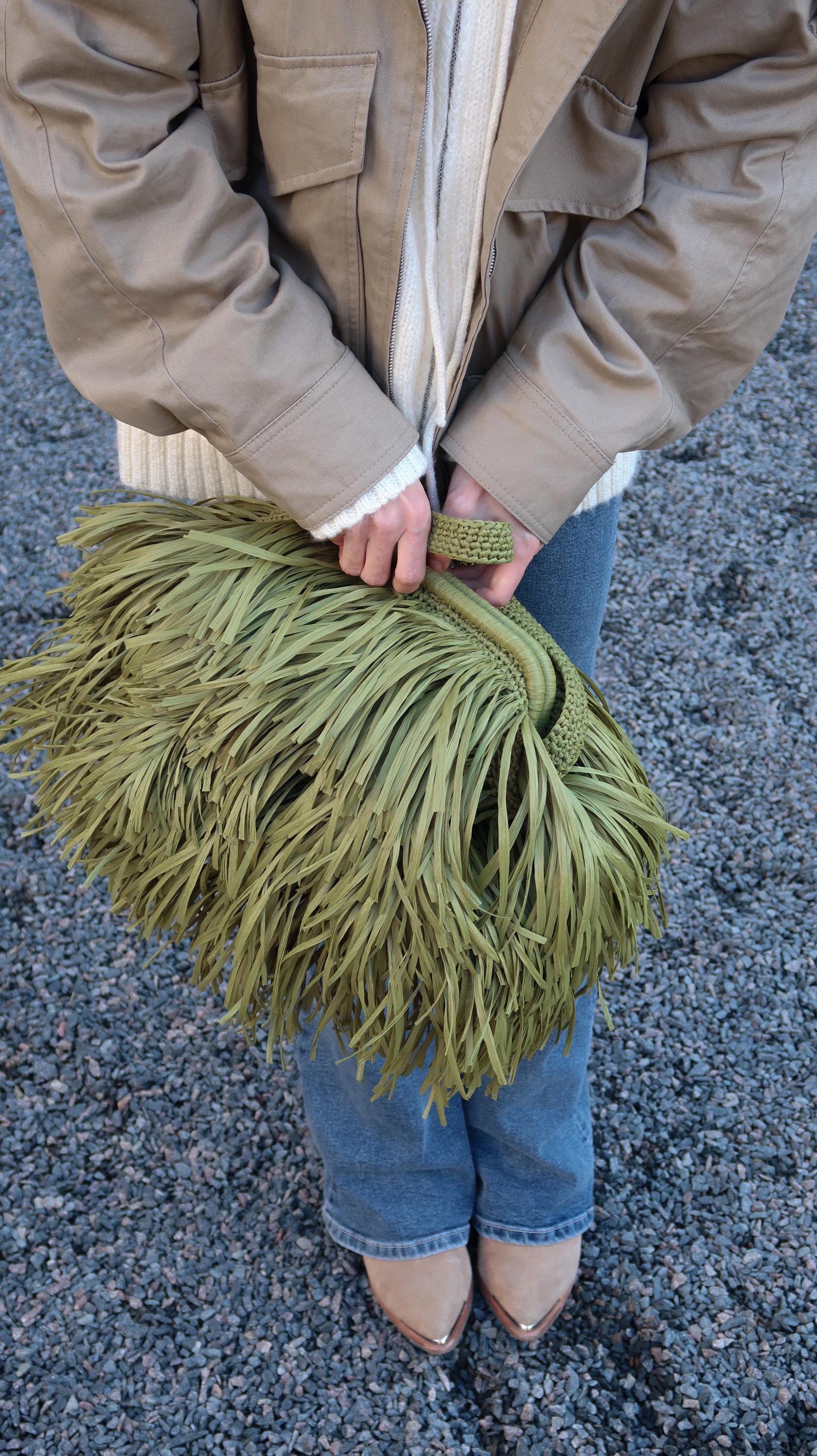 TEXTURE CLUTCH — OLIVE — view 7