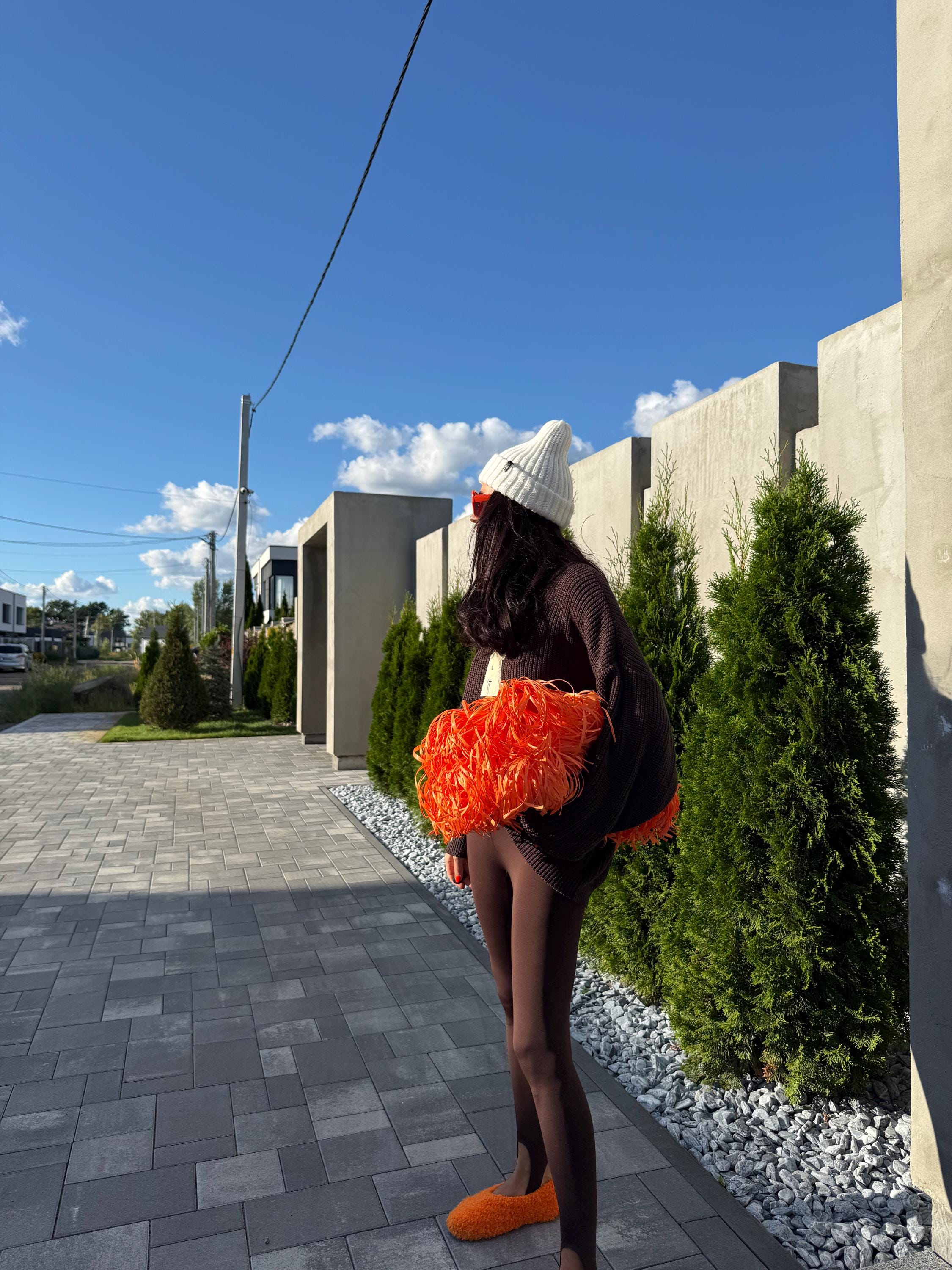 TEXTURE CLUTCH — ORANGE — view 5
