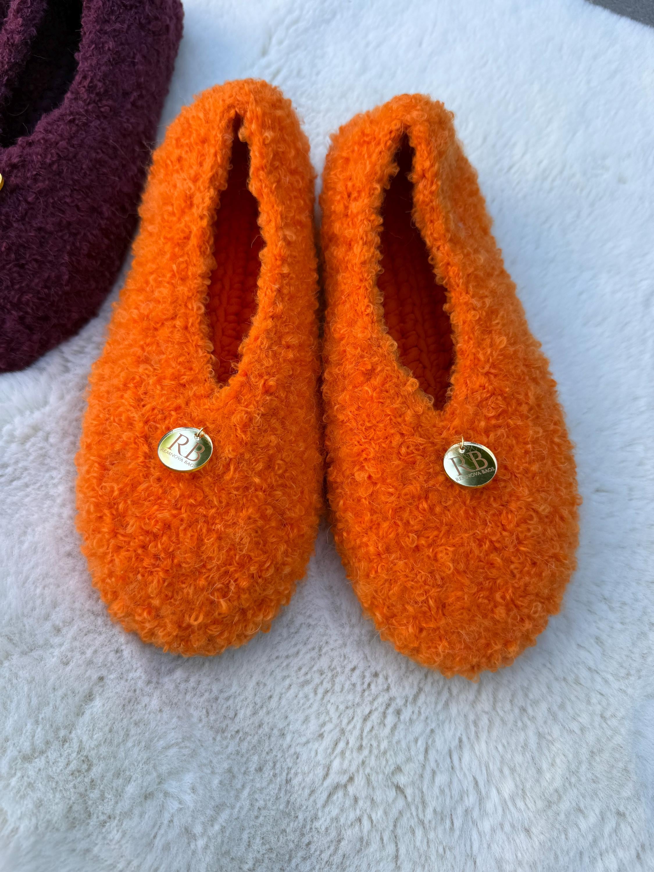 SLIPPERS — ORANGE — view 4
