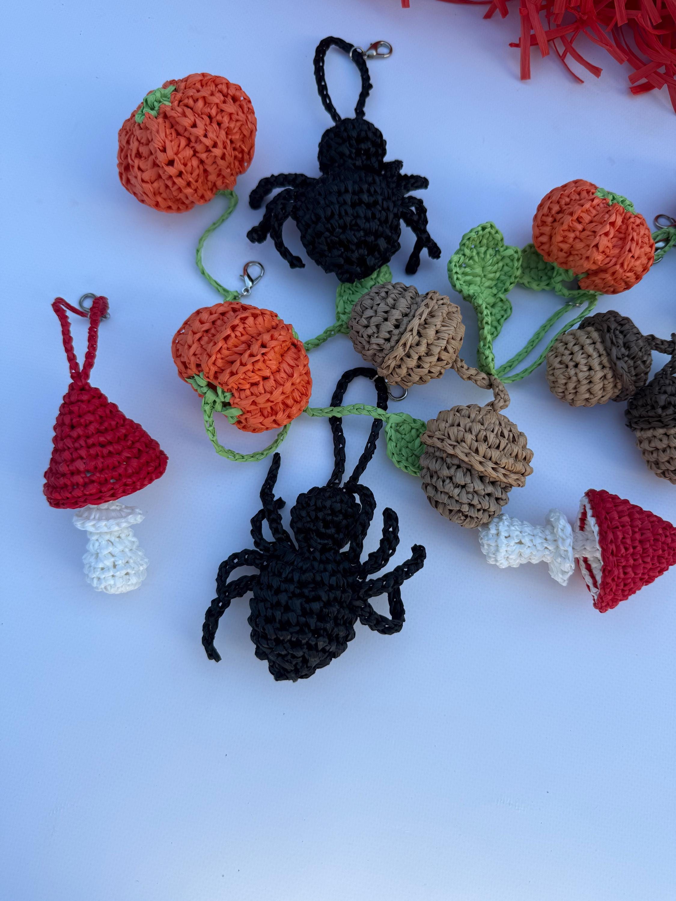 INDIVIDUAL CHARM — AUTUMN