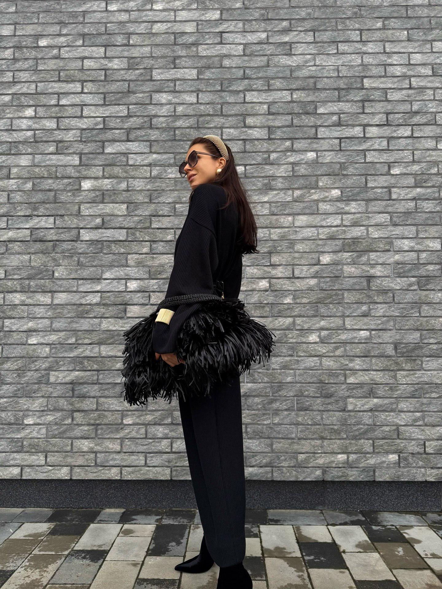 TEXTURE CLUTCH — BLACK — view 3