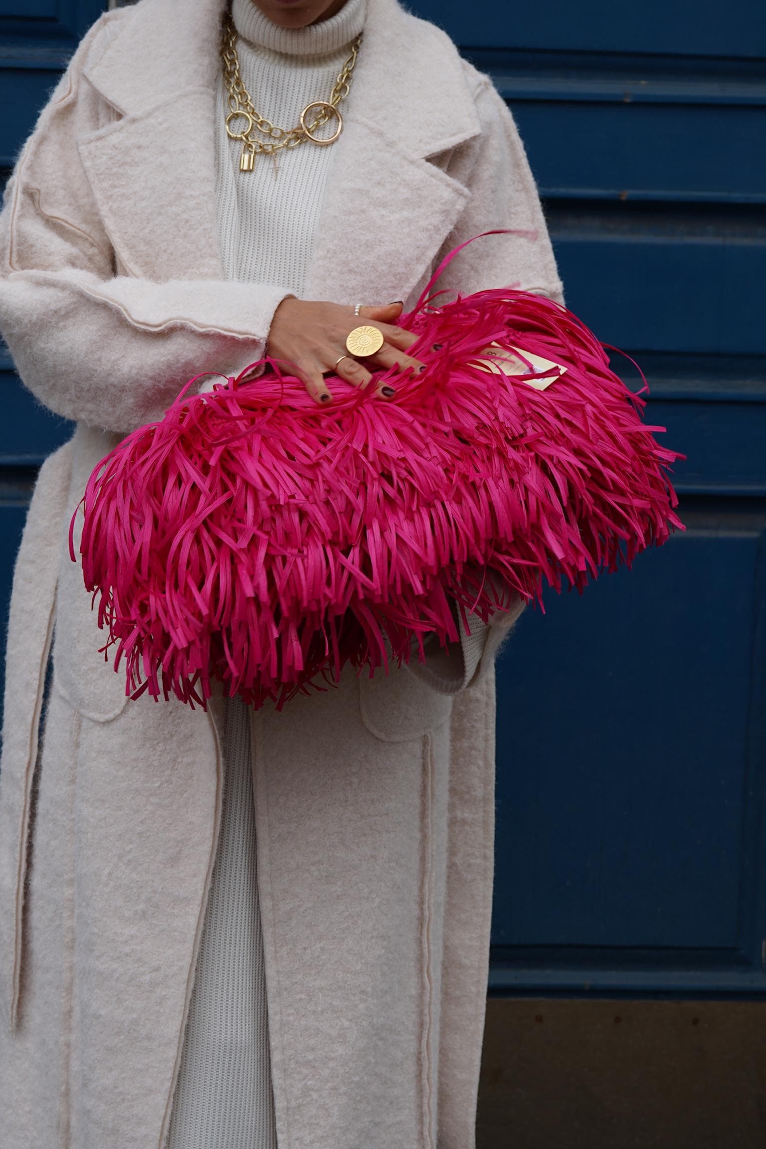 TEXTURE CLUTCH — MAGENTA