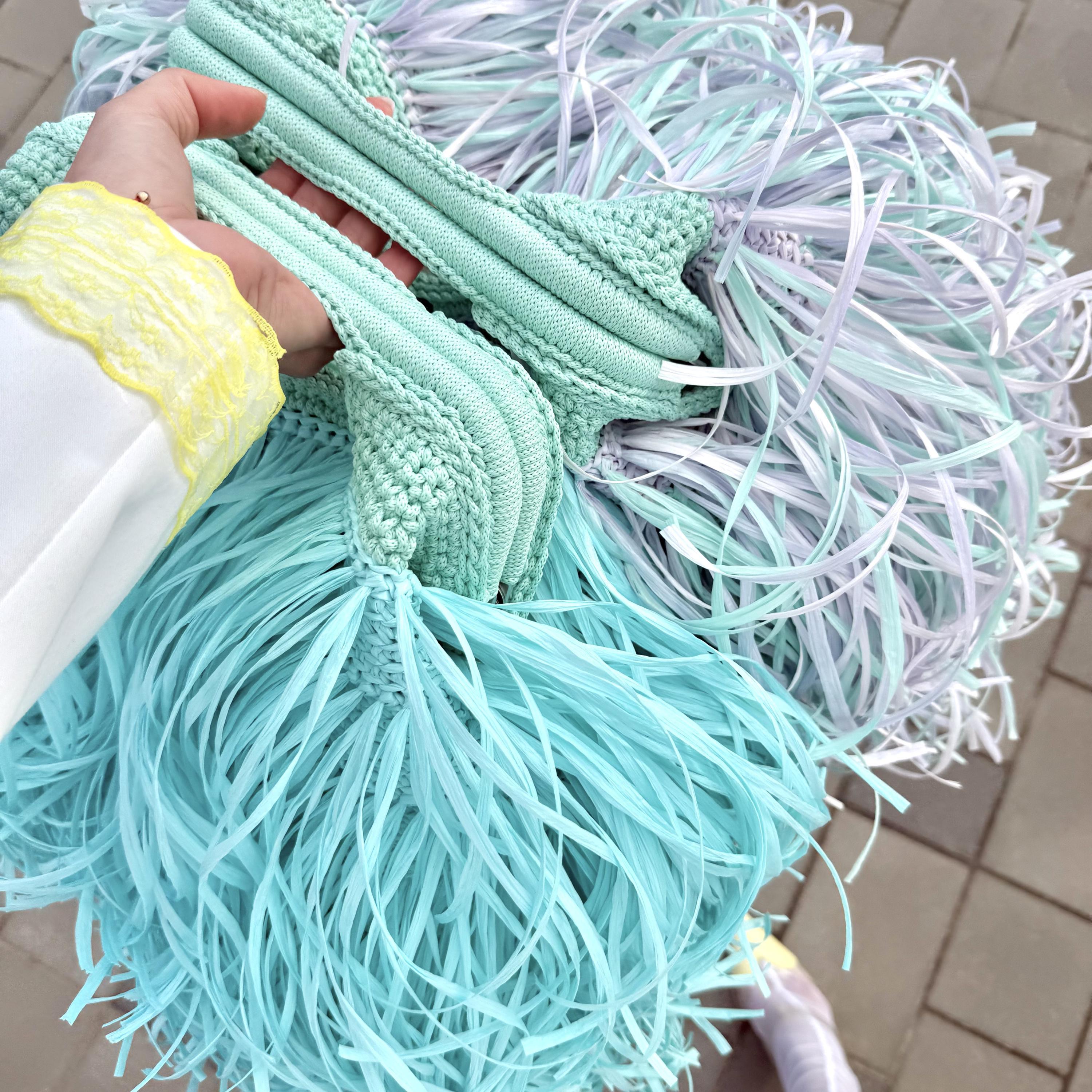 FRINGE TOTE — COLOR BLOCK