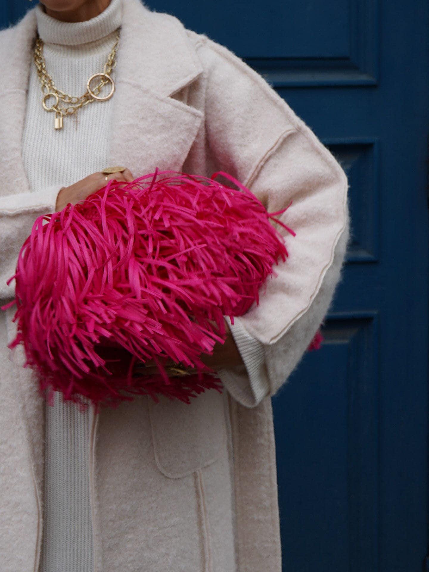 TEXTURE CLUTCH — BLACK — view 7