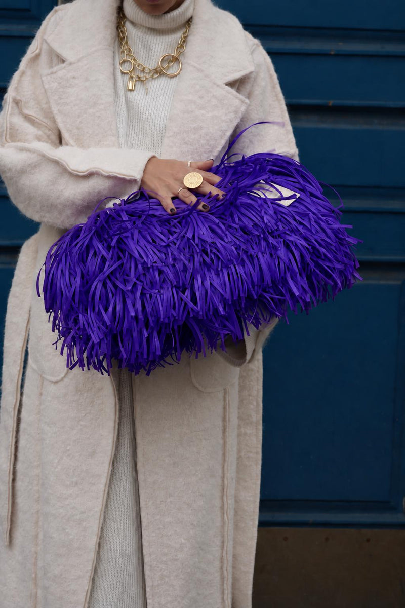 TEXTURE CLUTCH — PURPLE
